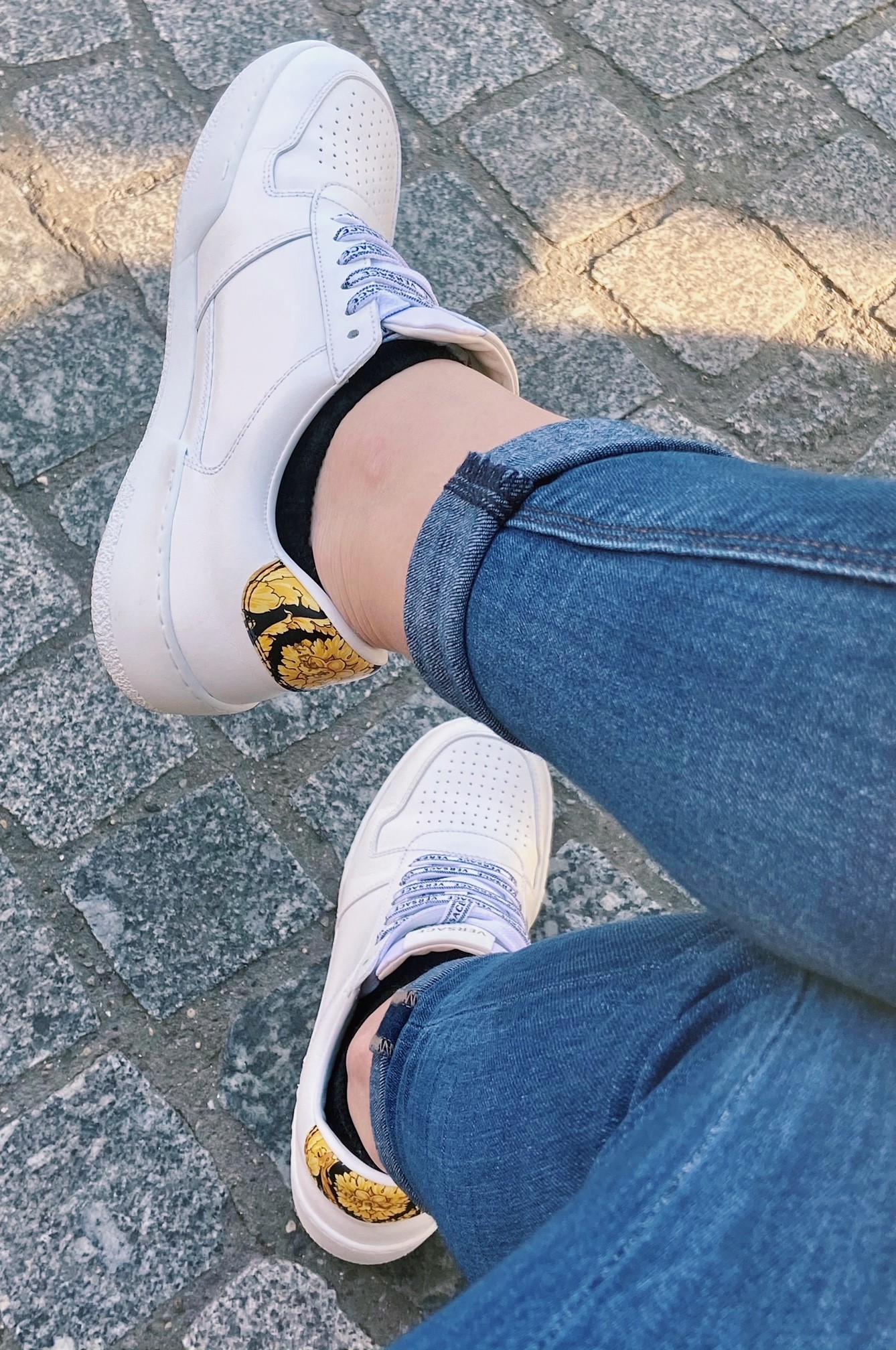 Fremmed snack Phobia Fashion Sneakers Review: Versace Ilus - Allure By Tess Fashion Blog
