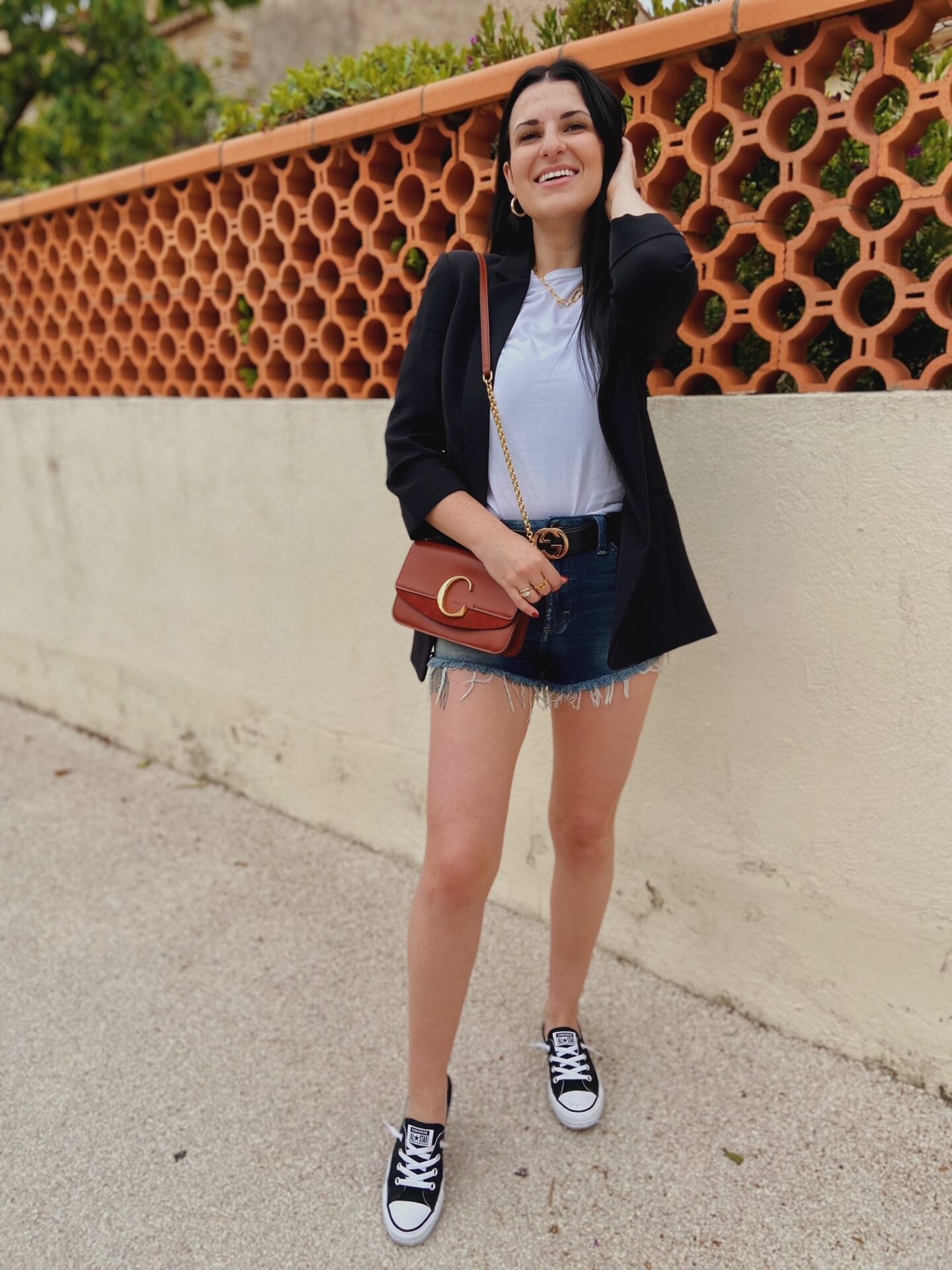 how to wear shorts that are short shorts