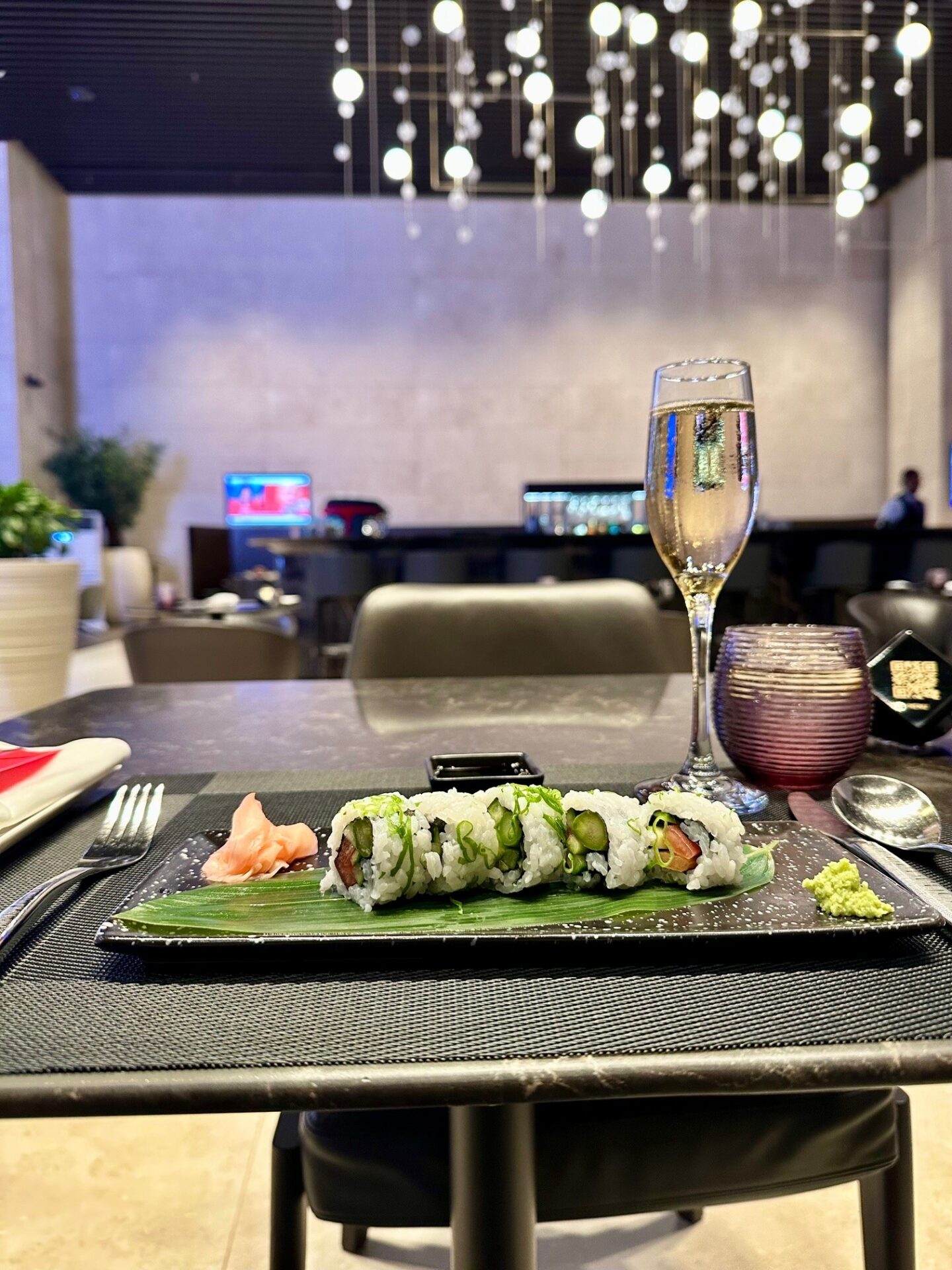 business lounge food